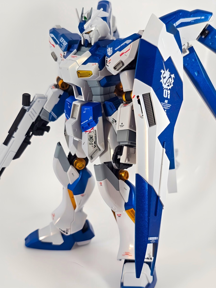 HG 1/144 Hi-νガンダム塗装完成品 - 完成品
