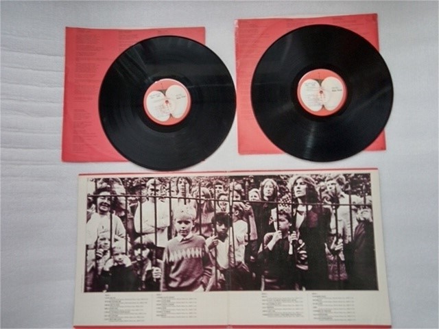*USLP* Beatles [1962-1966] 2 листов комплект альбом все рис chart 1973 год 3 ранг!!