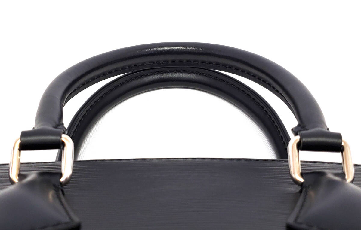 S053 ほぼ未使用【ルイヴィトン】エピ フェニックスPM 2way S053 ほぼ未使用【ルイヴィトン】エピ フェニックスPM 2way