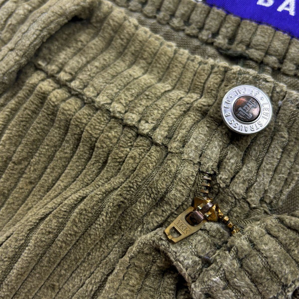 90s Levi's Silver Tab Wide Wale Corduroy Baggy Pants made in