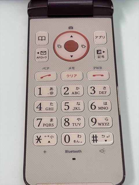 伊2402 au携帯 KYY10 GRATINA2 現状品_画像8