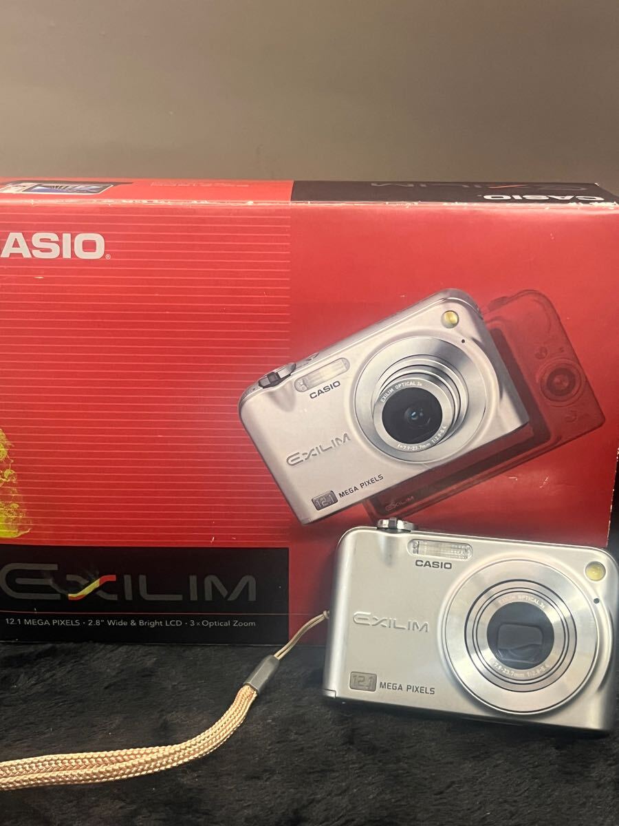 D1074 CASIO EXILIM EX-Z1200 シルバー _画像1
