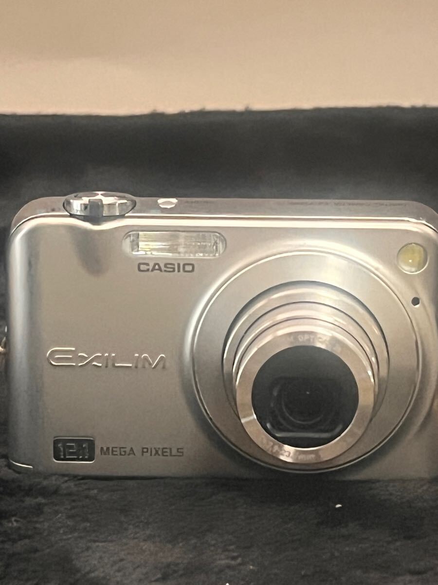 D1074 CASIO EXILIM EX-Z1200 シルバー _画像3