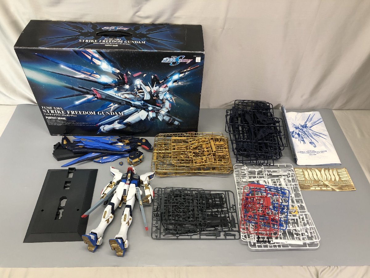 中古品>バンダイ プラモデル ストライクフリーダムガンダム 1 中古品>バンダイ プラモデル ストライクフリーダムガンダム 1