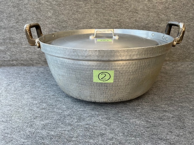 送料込>②鍋蓋付き 60cm 業務用 アルミ 鍋 両手鍋 打ち出し 送料込>②鍋蓋付き 60cm 業務用 アルミ 鍋 両手鍋 打ち出し
