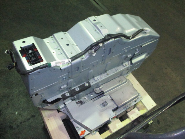 エスティマ AHR20W ハイブリッド バッテリー G9510-28040 交換歴有