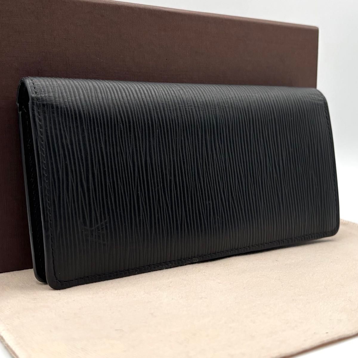 極美品 現行 新型 IC搭載 RFID LOUISVUITTON ルイヴィトン エピ 極美品 現行 新型 IC搭載 RFID LOUISVUITTON ルイヴィトン エピ