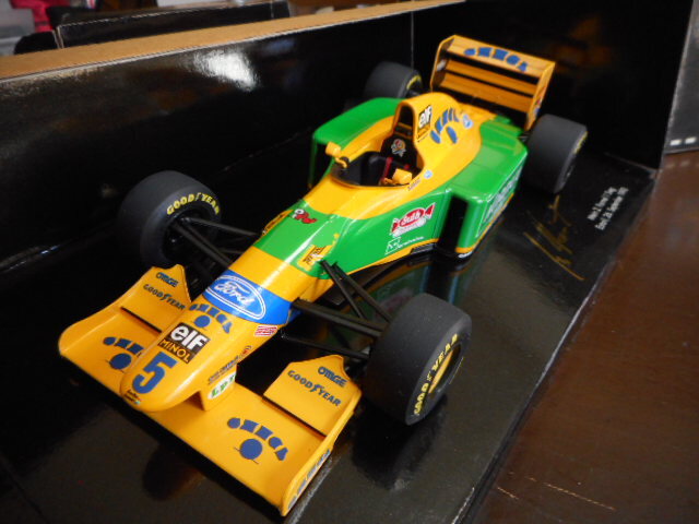 1/18 ミニチャンプス F1 ベネトン フォード B193 B シューマッハ 1/18 ミニチャンプス F1 ベネトン フォード B193 B シューマッハ