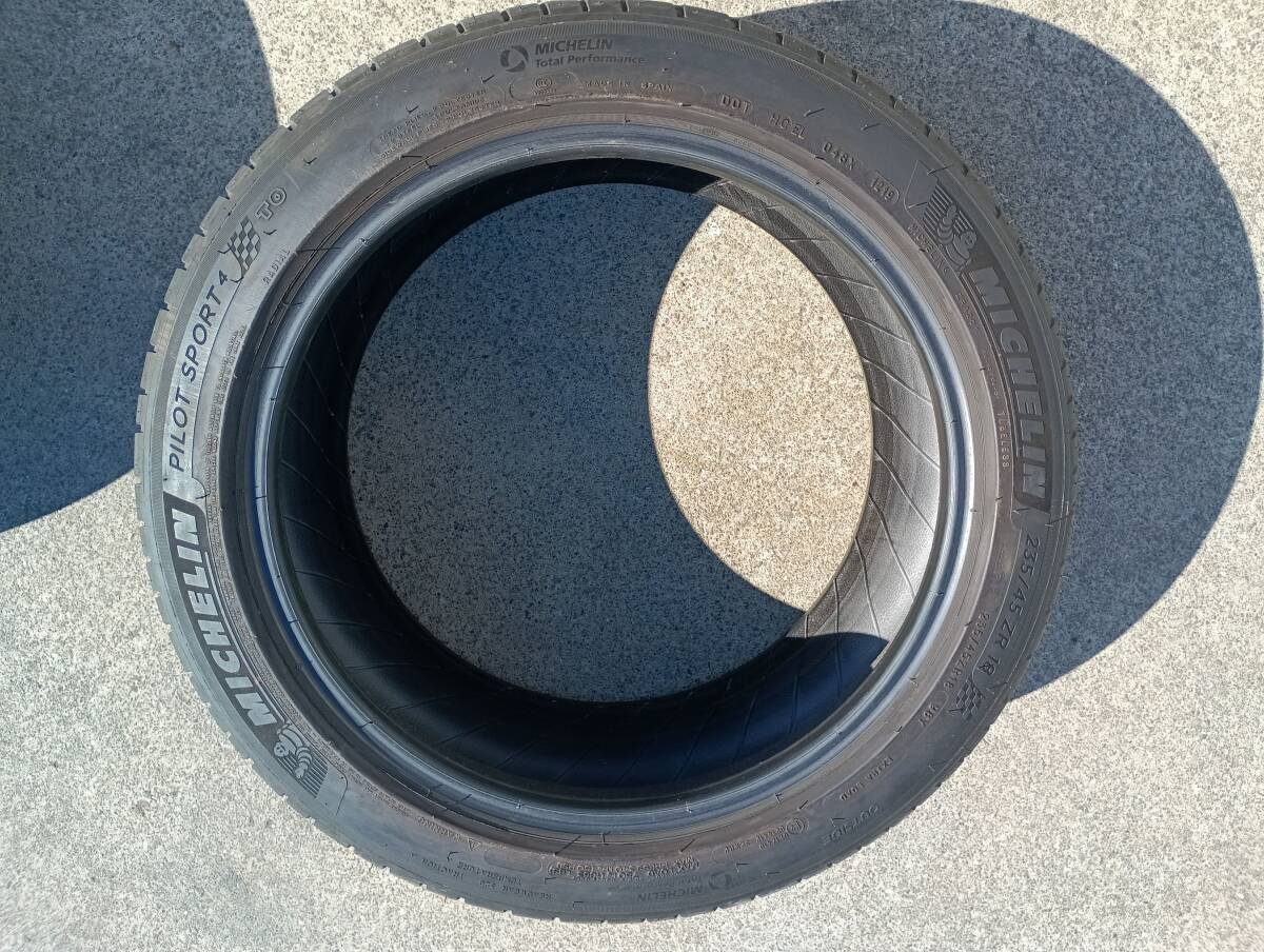 MICHELIN ミシュラン PILOTSPORT4 タイヤ２本セット 235/45 ZR18 98Y 製造周年：1219 タイヤ溝：約4.5ｍｍ　S3386 _画像2