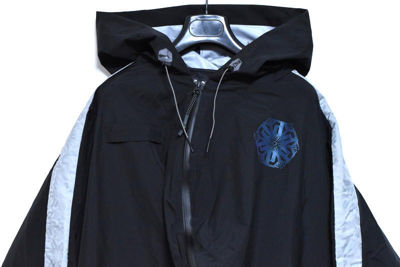 【送料無料】新品 PUMA × アンリアレイジ 2in1 ロングコート M 定価6万6000円 537013-01 撥水 ANREALAGE ベスト_画像6