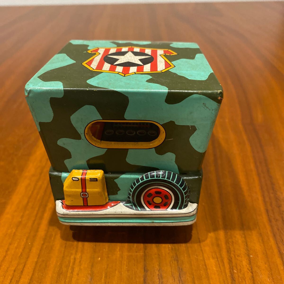  Showa Retro жестяная пластина игрушка ... магазин combat Jeep 
