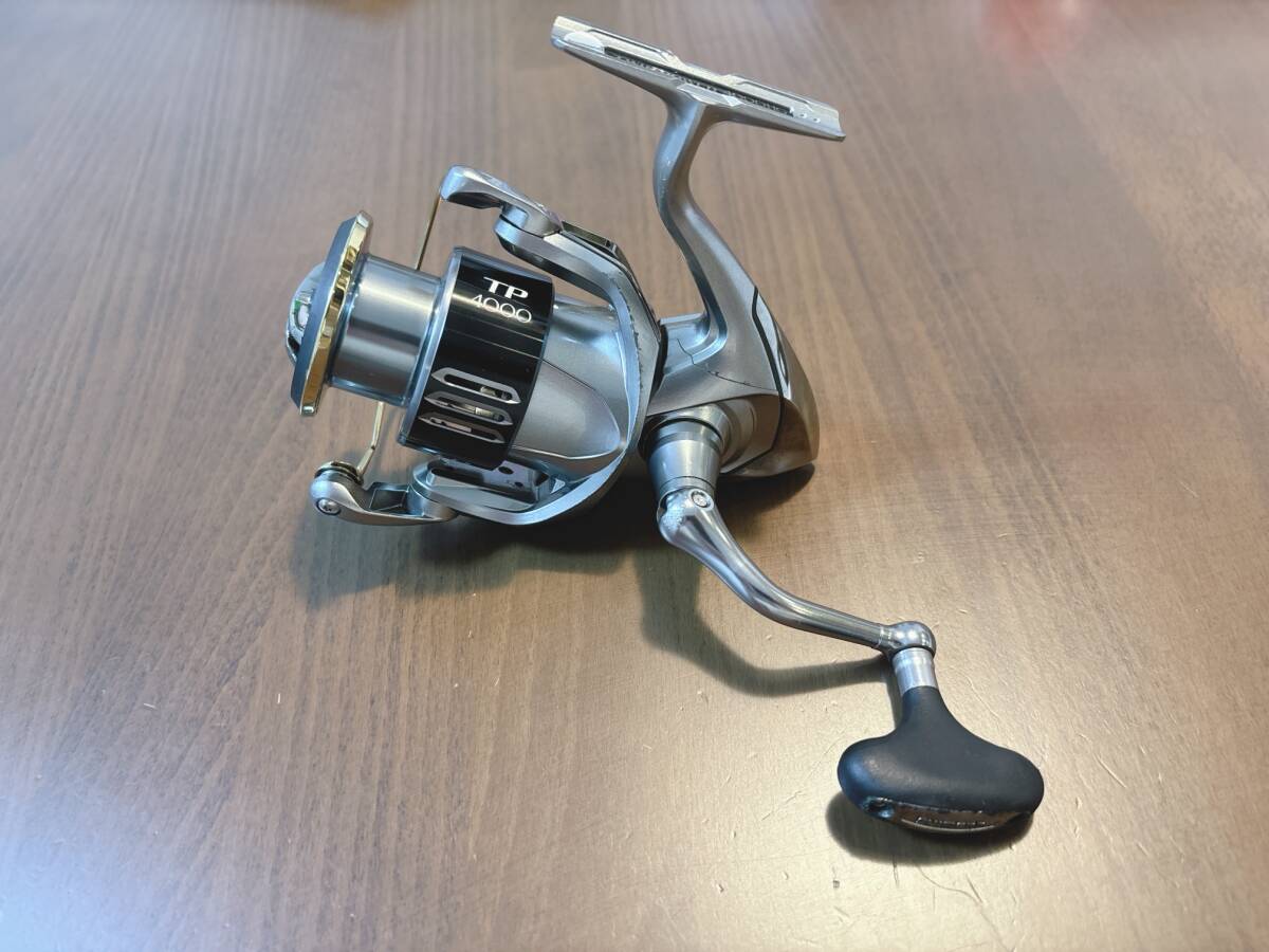 シマノ 15ツインパワー 4000HG SHIMANO 15 TWIN POWER スピニングリール 中古品