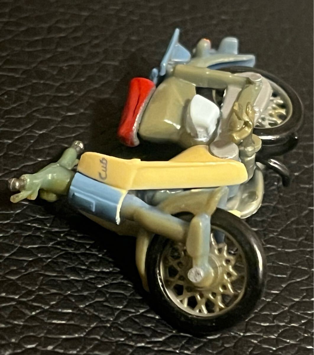 サイズ4.5センチ位 HONDA スーパーカブ ホンダ 本田SUPER CUBミニカー オートバイ フィギュア ジオラマ_画像4