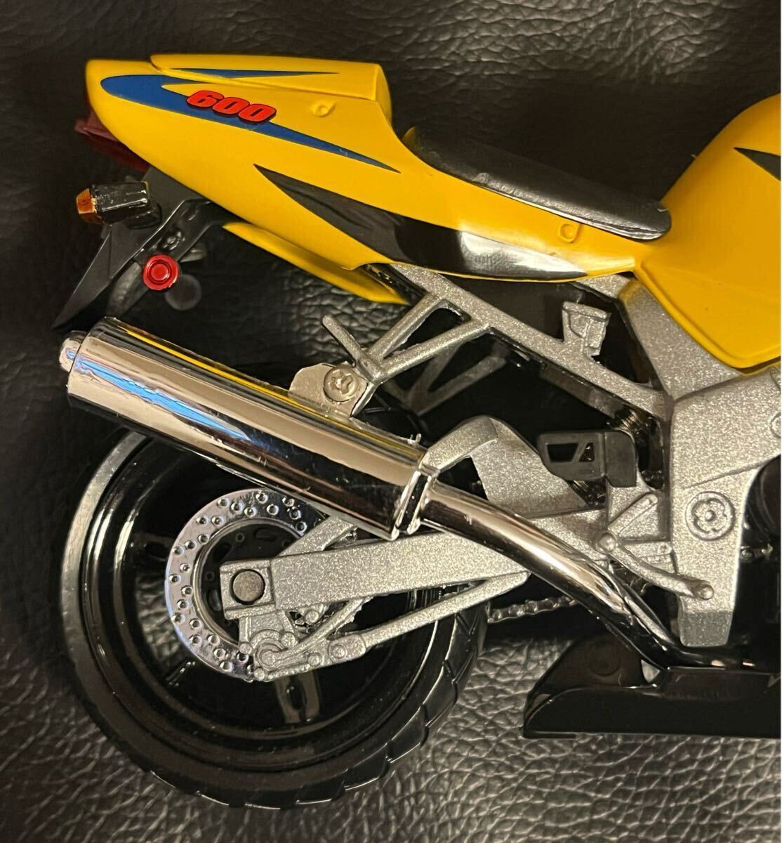1/12スケール SUZUKI GSX-R600 鈴木 スズキ GSX R 600 ダイキャストバイク ミニカー オートバイ 完成品 