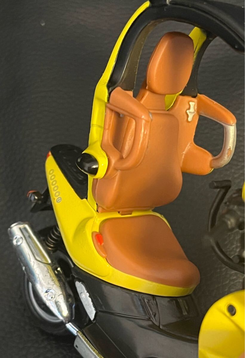1/18スケール BMW C1 イエロー 黃色 ダイキャストバイク ミニカー オートバイ 完成品 MOTOR MAX モーターマックス 