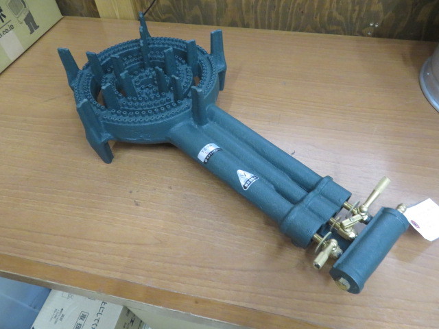 タチバナ 鋳物コンロ3重 バーナー LPガス TS-330 店舗用品 廚房機(jī)器 ガスコンロ 3重 廚房 業(yè)務(wù)用調(diào)理機(jī)器 バーナーのみ 卓上 14-20570