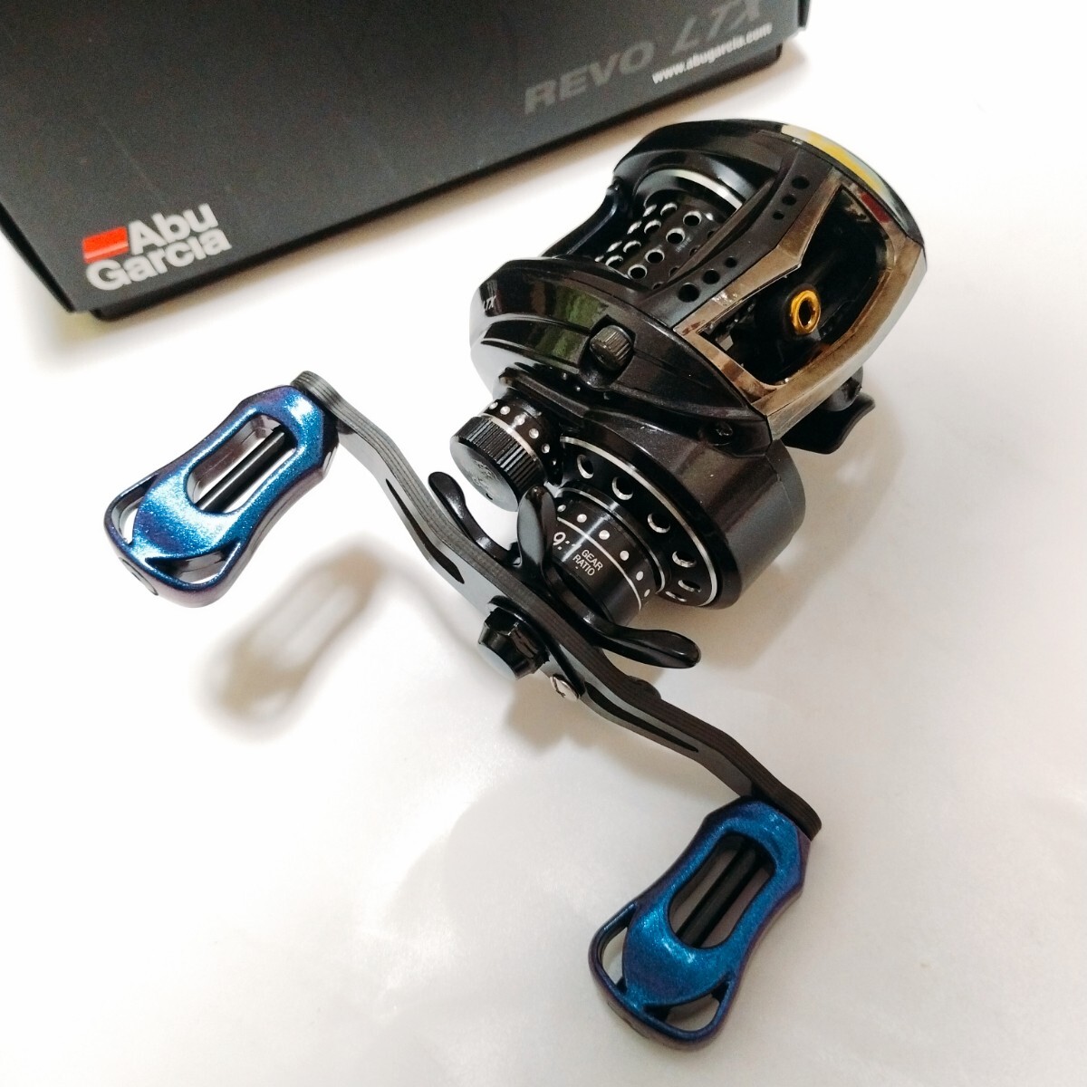 アブガルシア レボ LTX 右ハンドル カスタム品 ZPI アベイル KTF アブガルシア レボ LTX 右ハンドル カスタム品 ZPI アベイル KTF