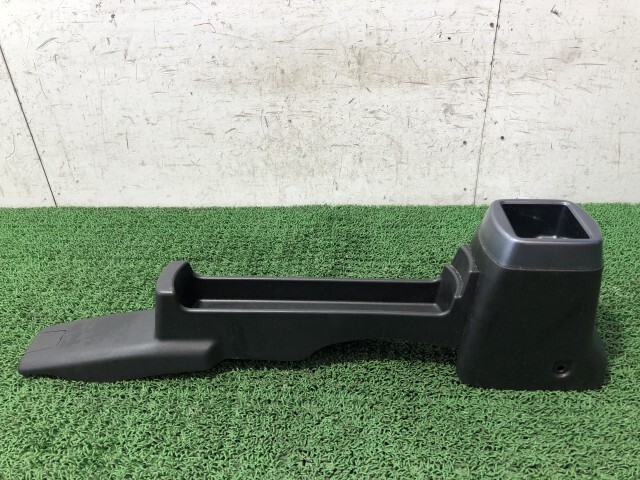 ハスラー 5AA-MR92S コンソールボックス 75820-59S00-5PK 【即納】　インボイス対応