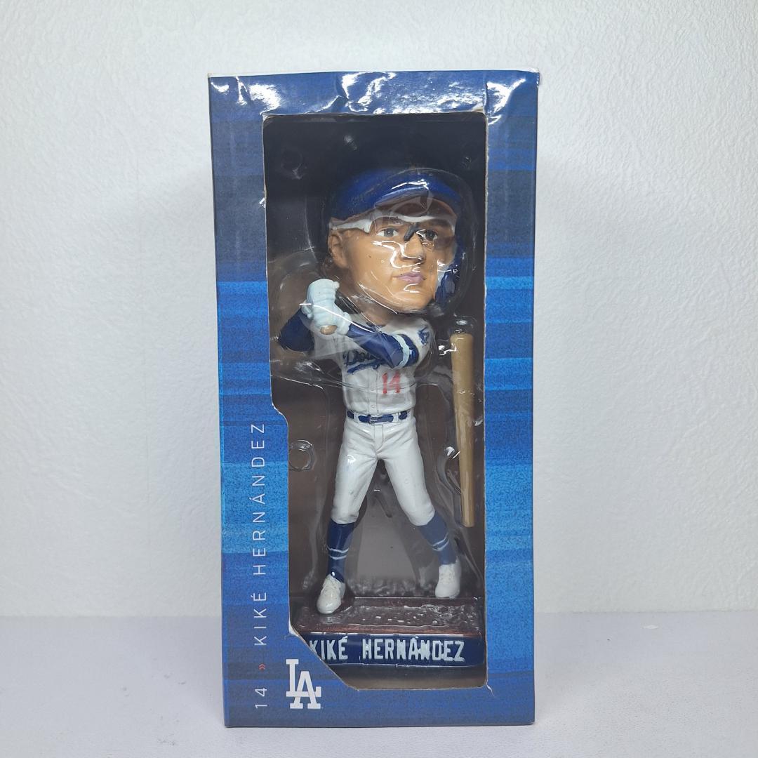球場配布品 エンリケ キケ・ヘルナンデス ボブルヘッド