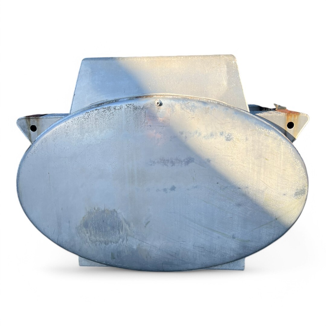 タツノ製灯油ローリー470リットル