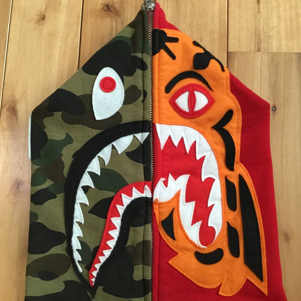 Crazy face tiger shark full zip hoodie Lサイズ 1st camo a bathing ape BAPE タイガー シャーク パーカー エイプ ベイプ 迷彩 ni56al