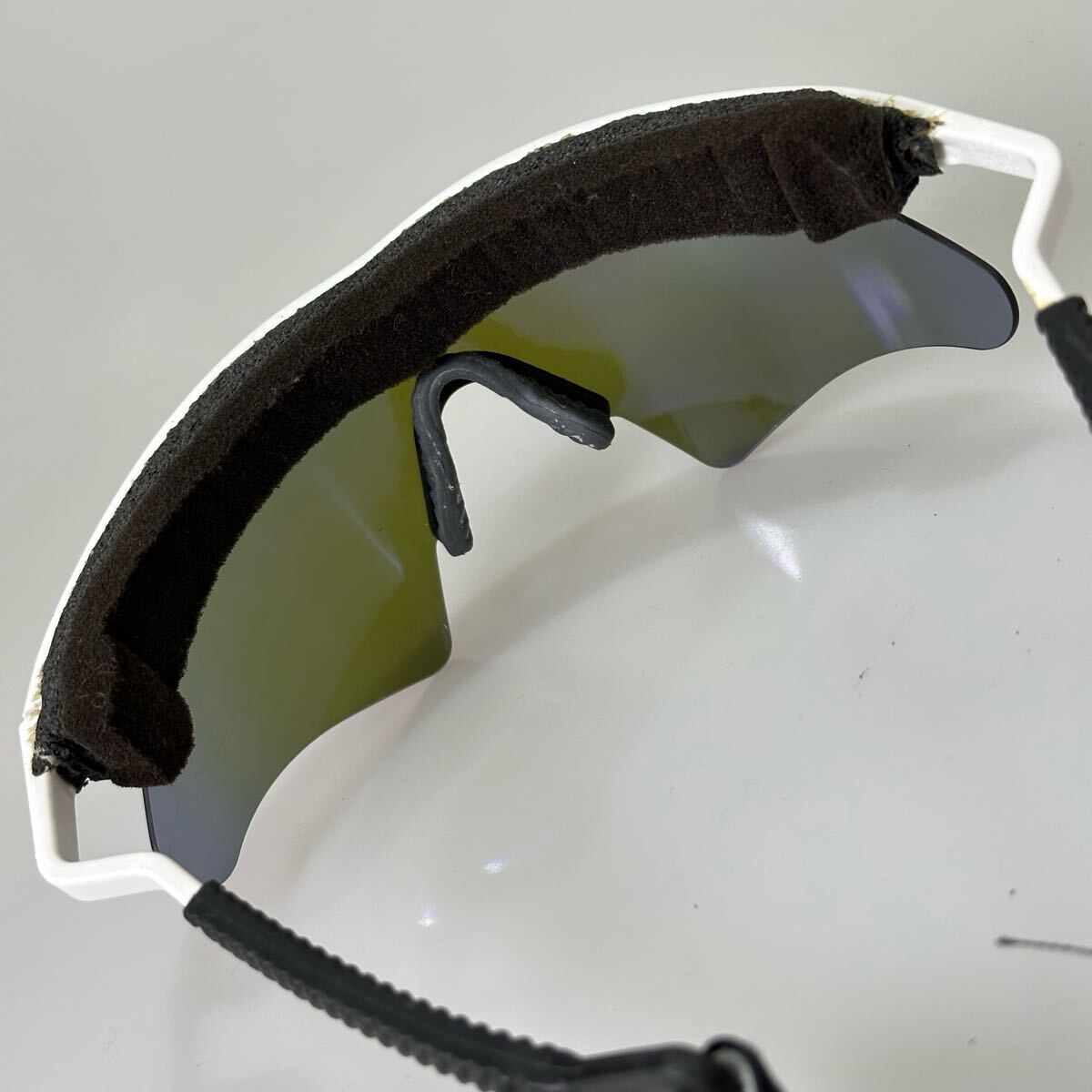 OAKLEY スポーツ サングラス U.S.PAT.NOS 4.674.851 Mフレーム OAKLEY スポーツ サングラス U.S.PAT.NOS 4.674.851 Mフレーム