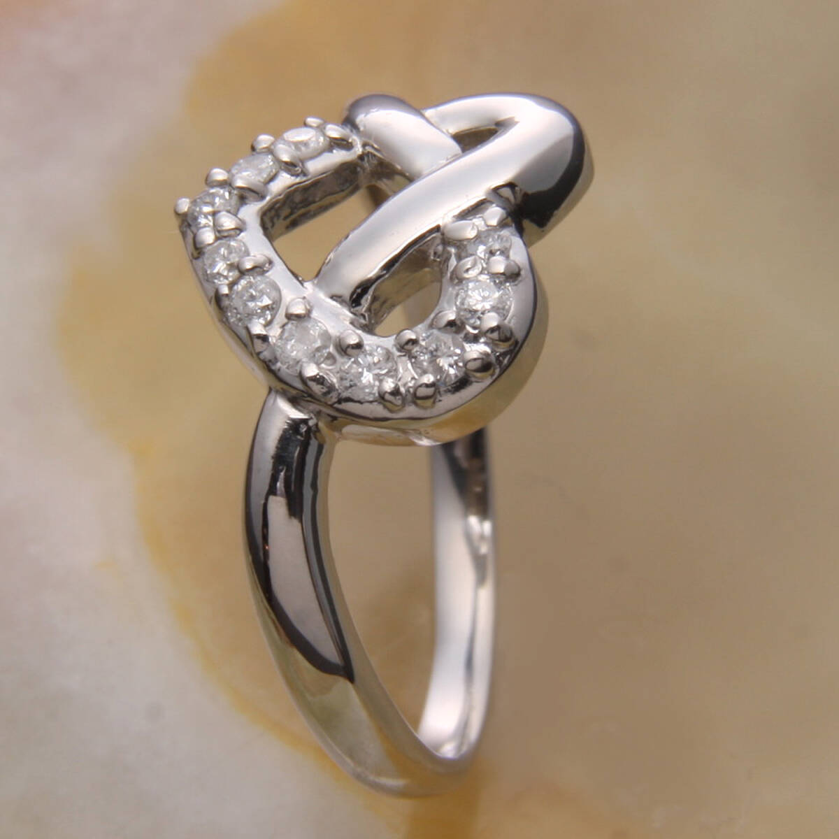 ke1008◆磨き済 Pt900リング ダイヤモンド ハート 8号_画像3