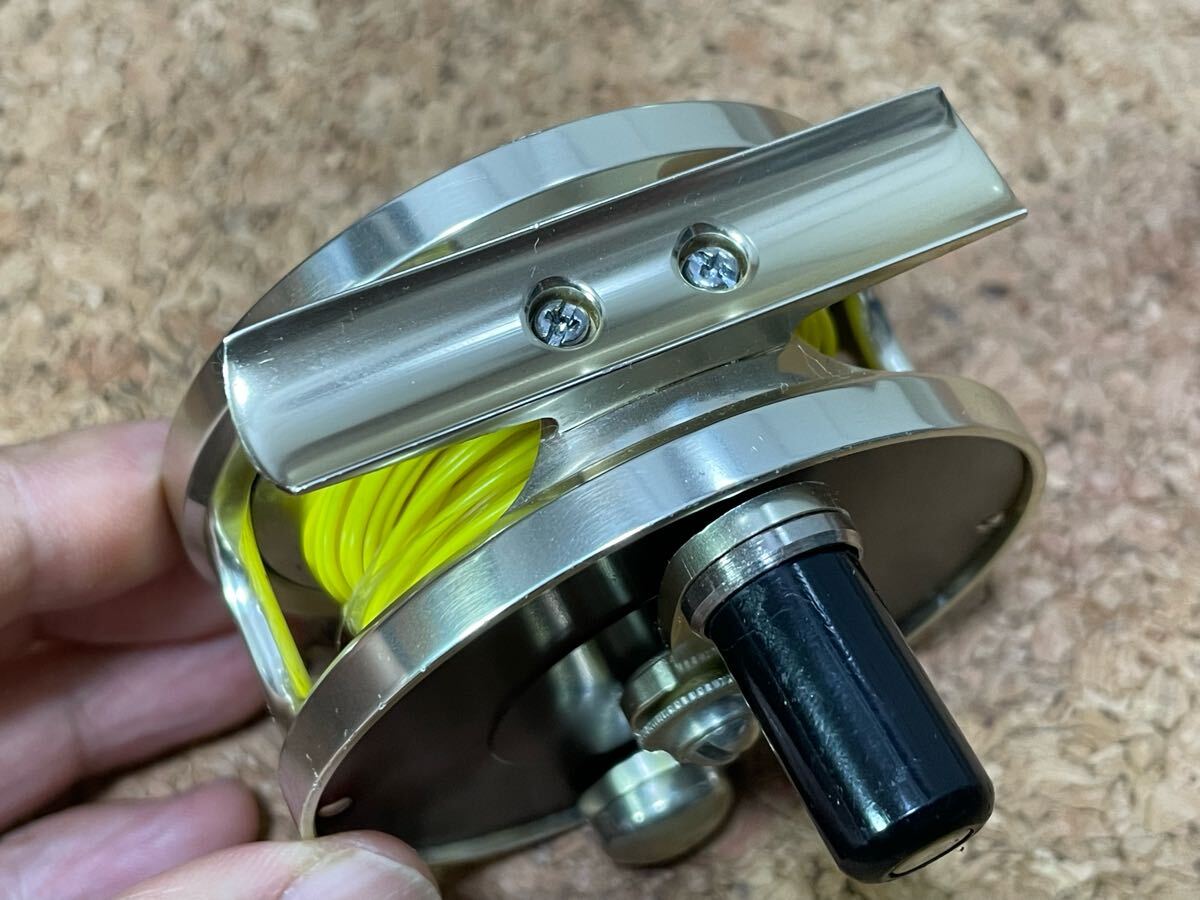 * быстрое решение! редкостный kilakarukyu on маленький форель прекрасный товар! упаковка расходы бесплатный пакет имеется KIRAKU Halcyone Small Trout fly reel *