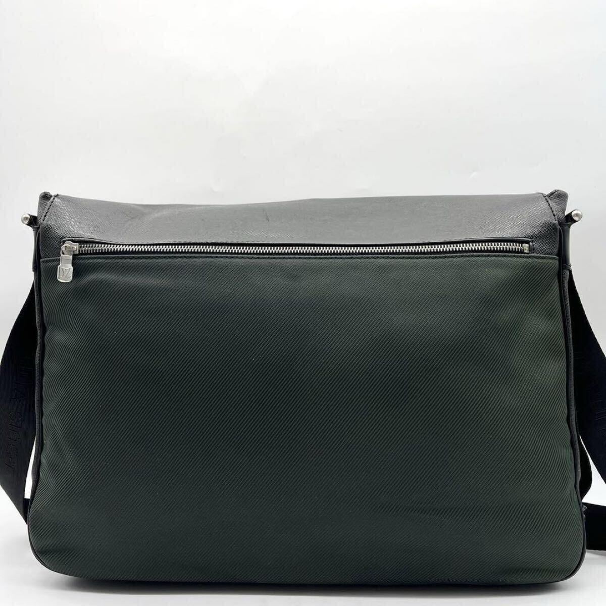 美品 高級 LOUIS VUITTON ルイヴィトン タイガ デルスー 黒 美品 高級 LOUIS VUITTON ルイヴィトン タイガ デルスー 黒