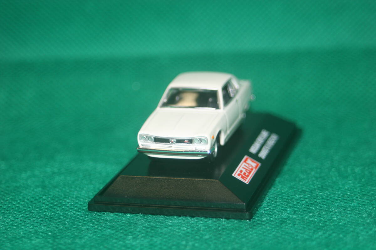 yo- Dell REAL-X Skyline 2000GT-X HT (KGC10) белый 