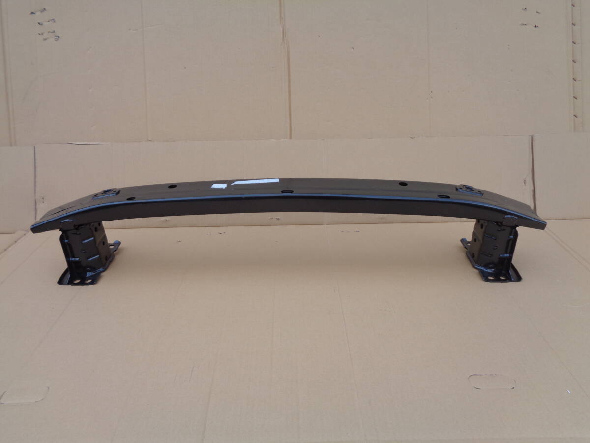 限定送料込み ブレイド AZE156H フロントバンパー ホースメント 未使用 関東甲信越送料無料 52021-12230_画像1
