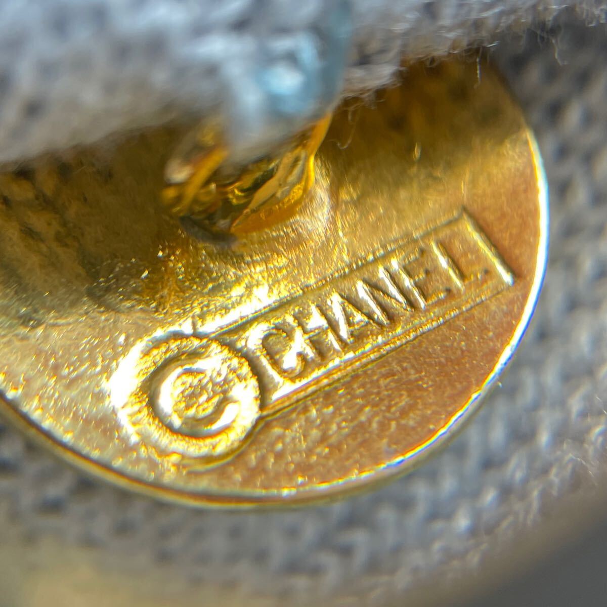 シャネル　CHANEL カーディガン ボタン16枚　正規(guī)品　CH250123F03