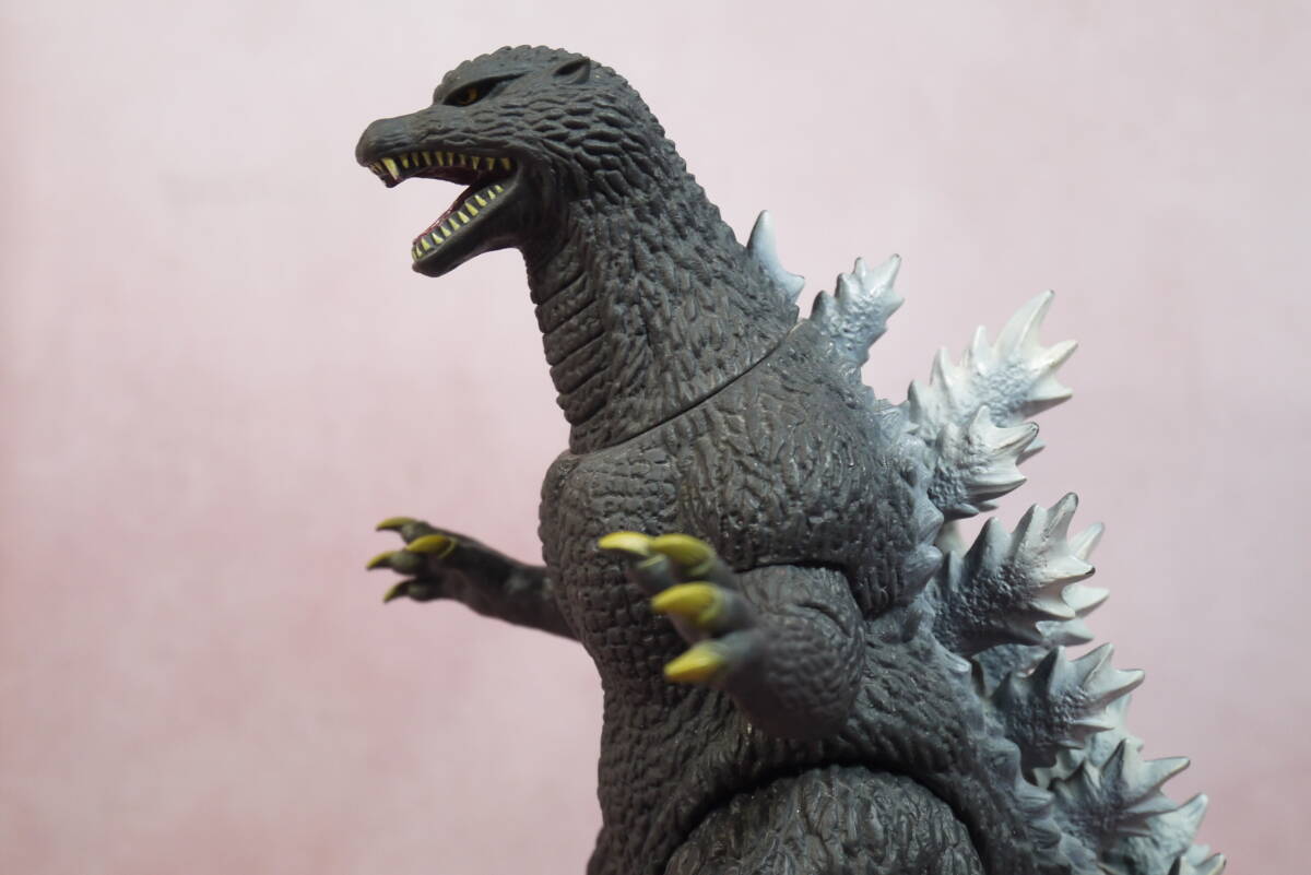 BANDAI バンダイ ムービーモンスターシリーズ ゴジラ 2005 劇場