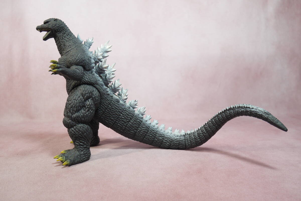 BANDAI バンダイ ムービーモンスターシリーズ ゴジラ 2005 劇場