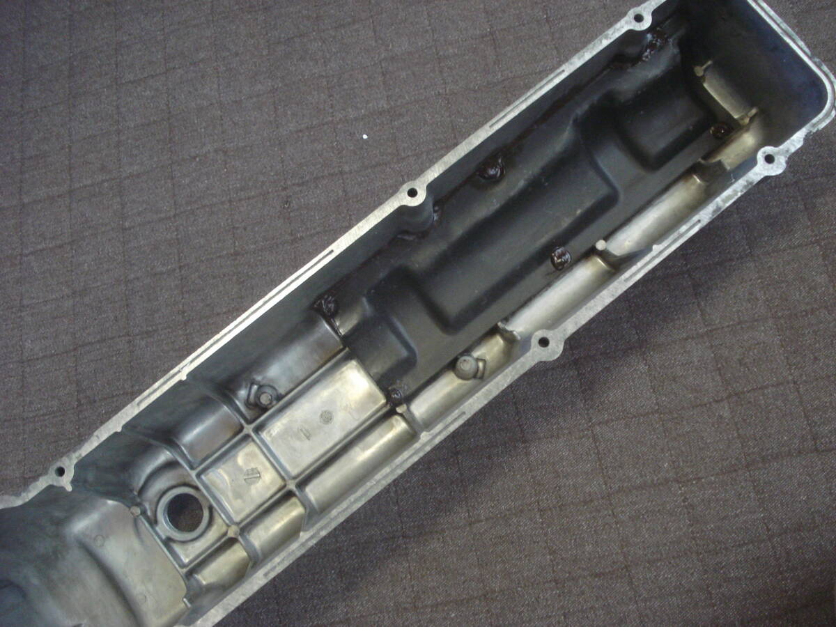 日産純正 L型6気筒エンジン タペットカバー/ヘッドカバー L20 日産純正 L型6気筒エンジン タペットカバー/ヘッドカバー L20