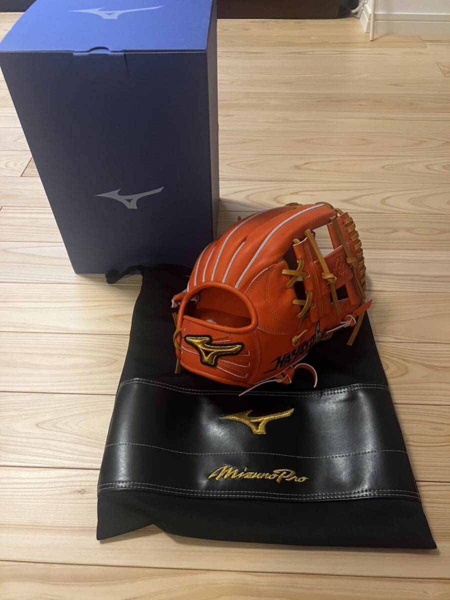 巨人 ジャイアンツ 坂本勇人選手 本人仕様 グローブ 非売品 新品 巨人 ジャイアンツ 坂本勇人選手 本人仕様 グローブ 非売品 新品
