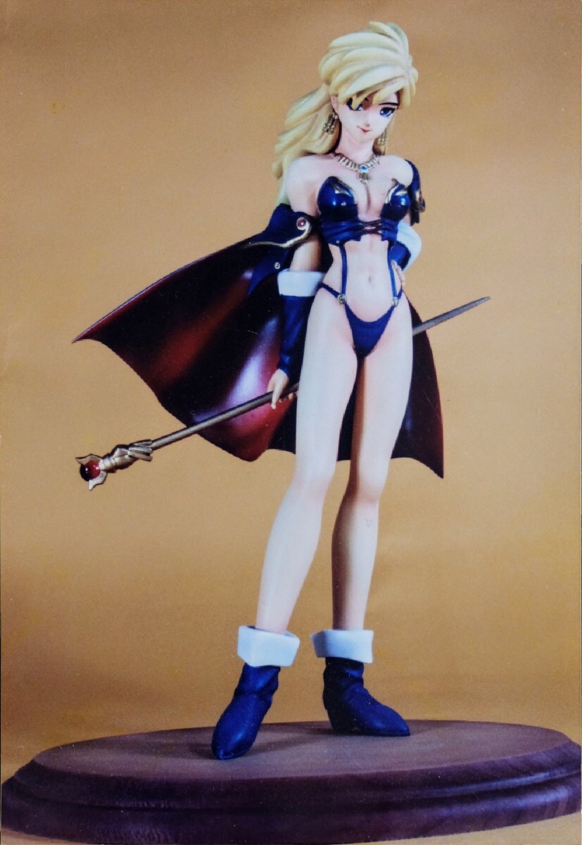 ◇ガレージキット◇ 未組立 ドーラ・ドロン CAPCOM カプコン
