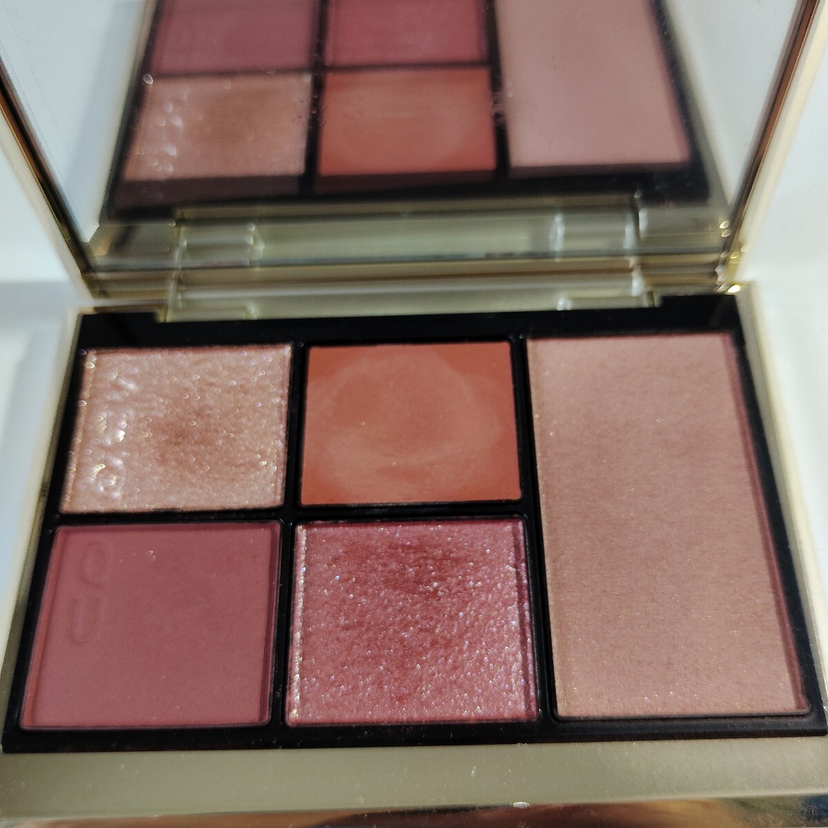 スックSUQQU★20thアニバーサリーアイ＆ブラッシュコンパクト★102夢咲光YUMESAKIKOU中古