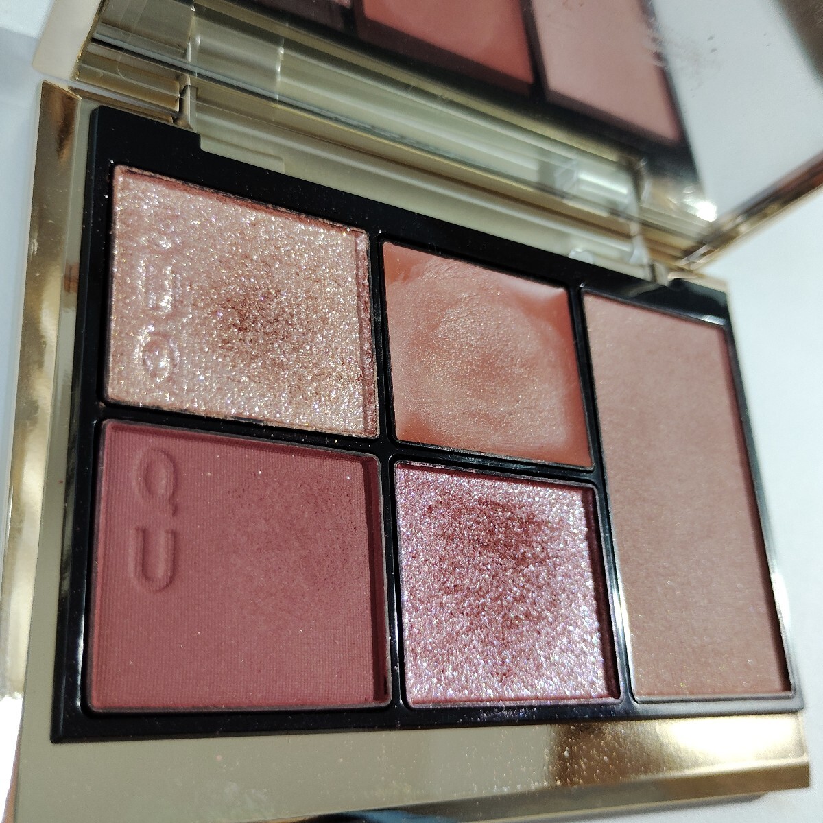 スックSUQQU★20thアニバーサリーアイ＆ブラッシュコンパクト★102夢咲光YUMESAKIKOU中古