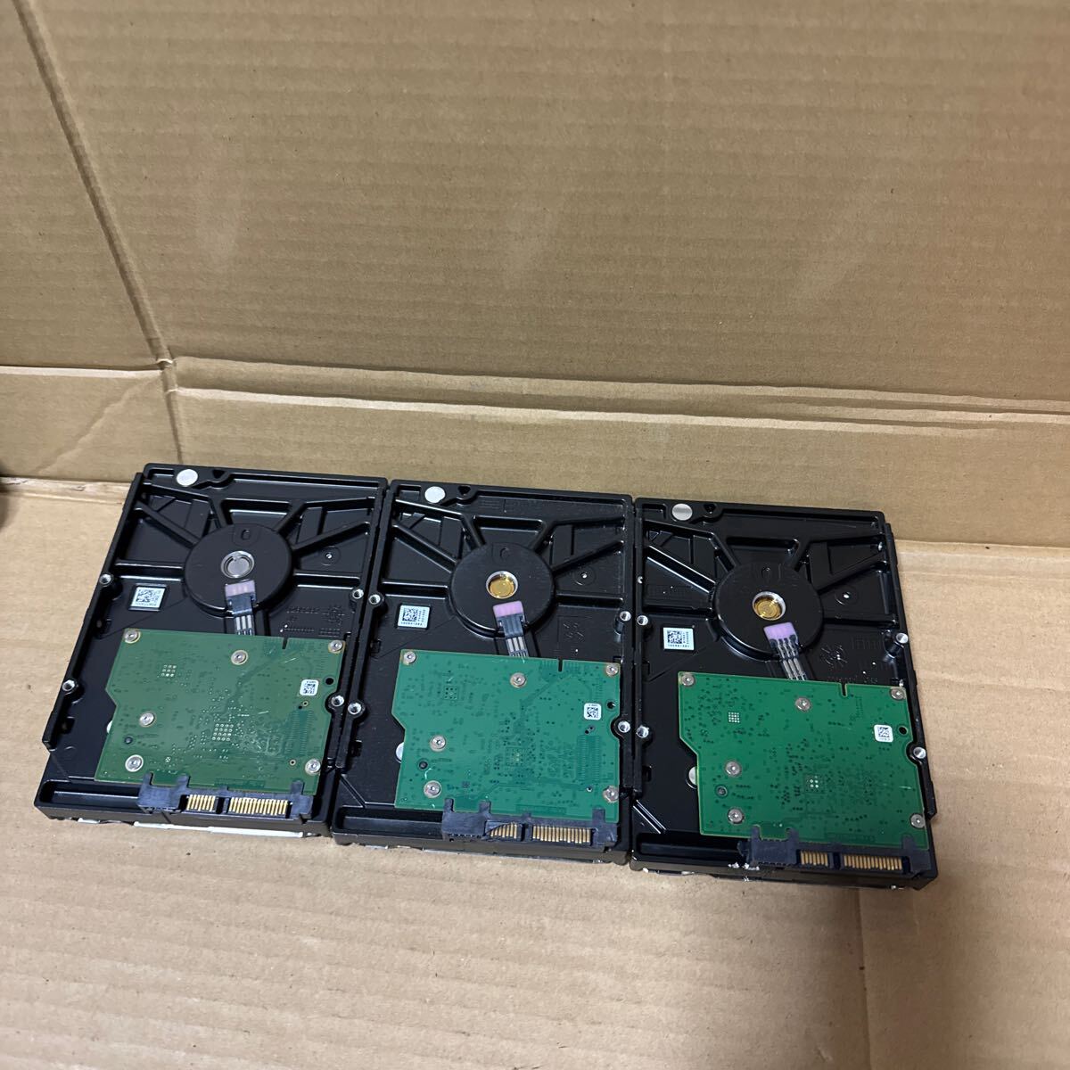 あ-8141)Seagate Barracuda 2000GB /3台セット 動作未確認 ジャンク品_画像6