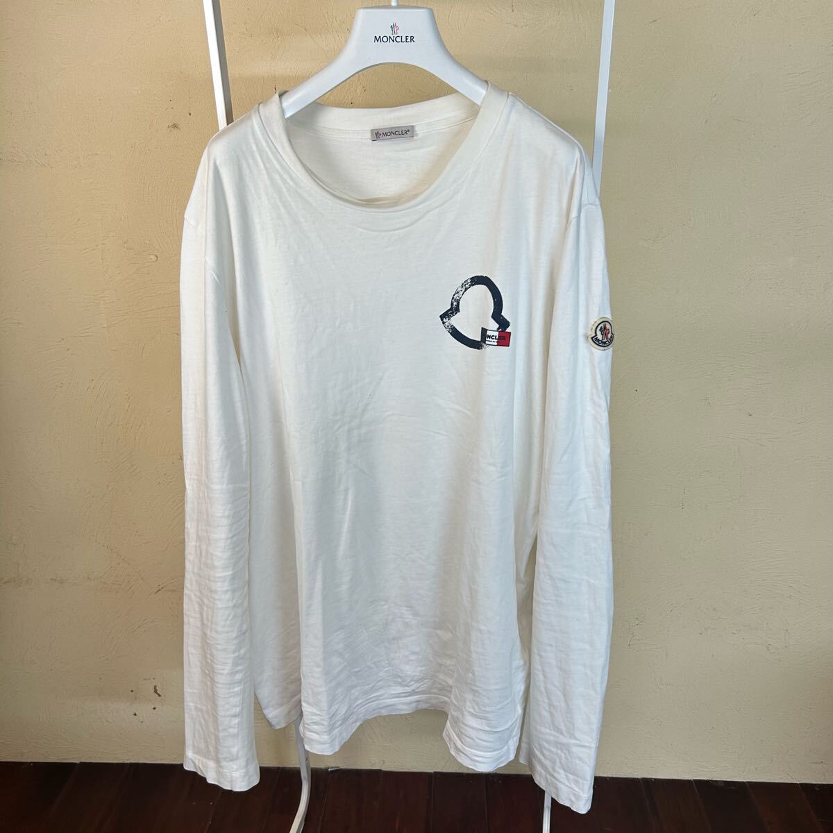 【最安値】【新作】MONCLER モンクレール ロンT長袖Tシャツ 白 L