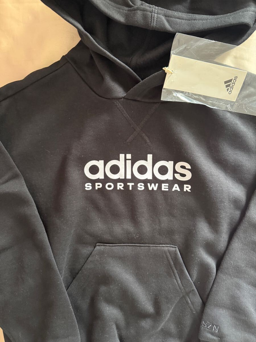adidas パーカー