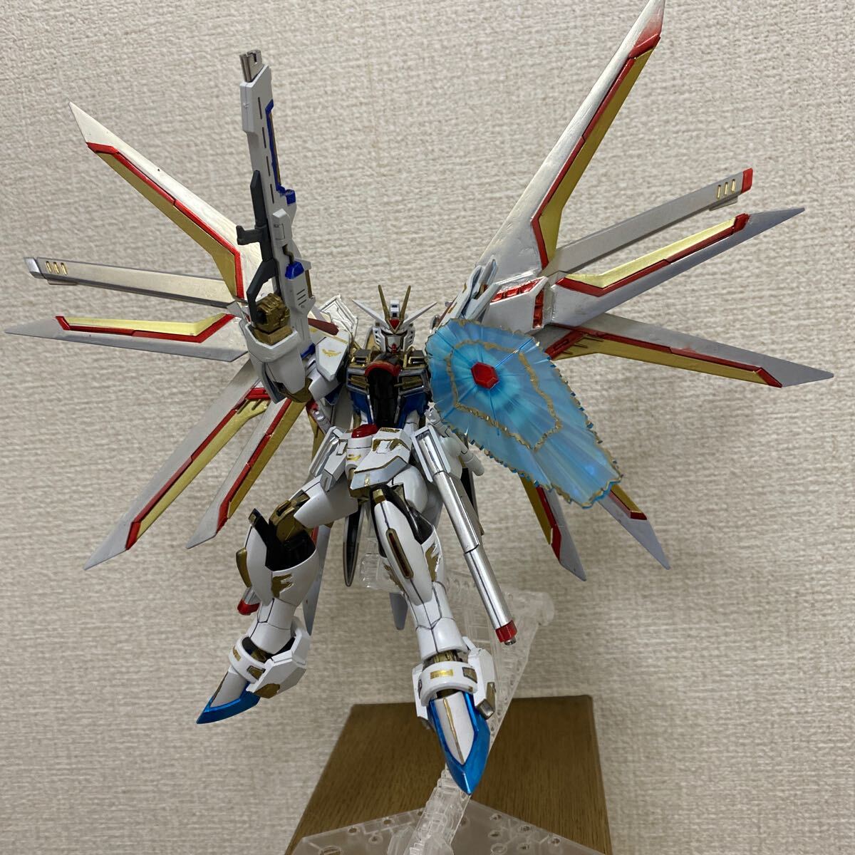 HG 1/144 ライジングフリーダムガンダム プラモデル [BANDAI SPIRITS]マァイティフリーダムバージョン