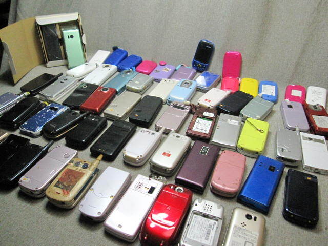 Yahoo!オークション - 【ST】ジャンク品 大量まとめ ガラケー