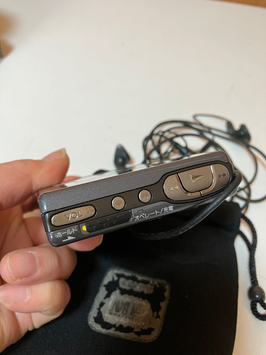 SONY MZ-E2 ソニー MDプレーヤー WALKMAN MDウォークマン◇ジャンク品 動作未確認 レトロ  コレクション(再生専用)｜売買されたオークション情報、Yahoo!オークション(旧ヤフオク!) の商品情報をアーカイブ公開 -  オークファン（aucfan.com）