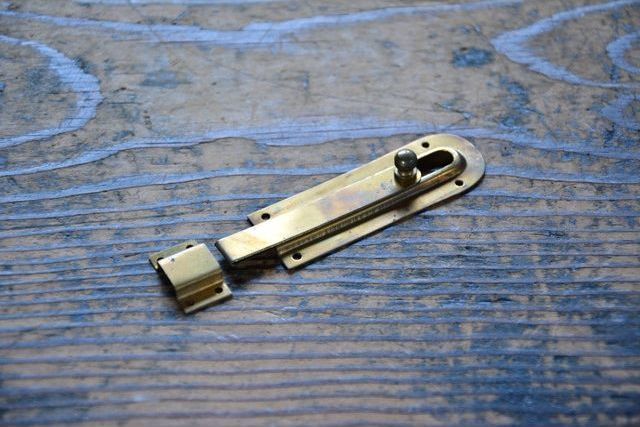 NO.7017 古い真鍮のロングラッチ 64mm 検索用語→A50gアンティークビンテージ古道具真鍮金物扉ドア引き戸古道具