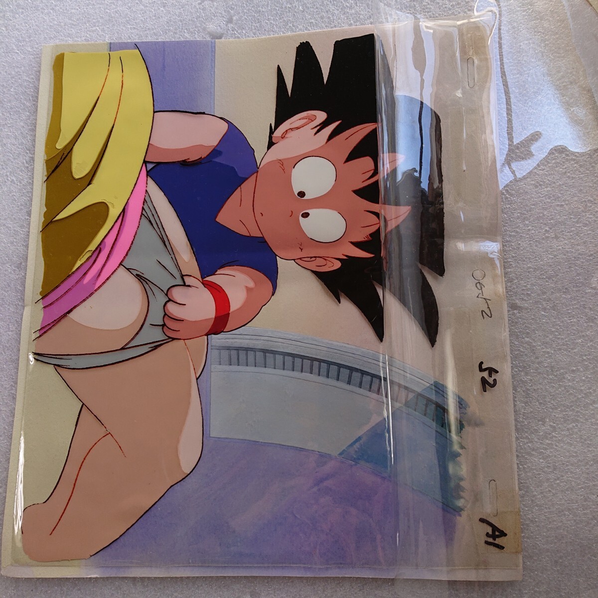 ドラゴンボール セル画 悟空とブルマ 初期 直筆背景付き (少し ドラゴンボール セル画 悟空とブルマ 初期 直筆背景付き (少し