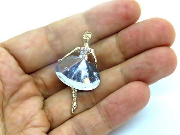 バレリーナ　バレエ　ブローチ　グッズ　ラインストーン　キラキラ　お買い得品！_画像4