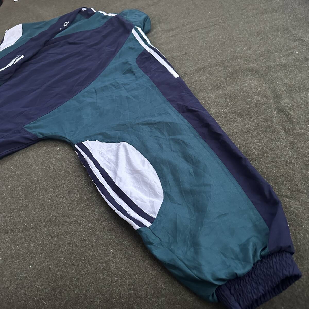 90*s adidas Adidas спортивная куртка многоцветный 3 линия to зеркальный . il бирка retro vintage