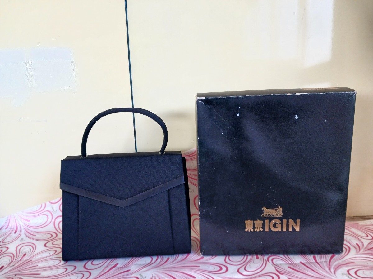 ほぼ未使用 東京IGIN フォーマル バッグ 黒 CB-1006 ブラック 冠婚葬祭 箱付 東京イギン